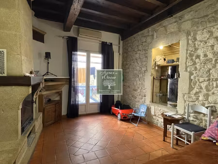 tarascon - maison de ville en plein centre ville de 130m2 av