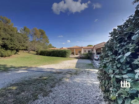 villa de luxe à vendre à guzargues