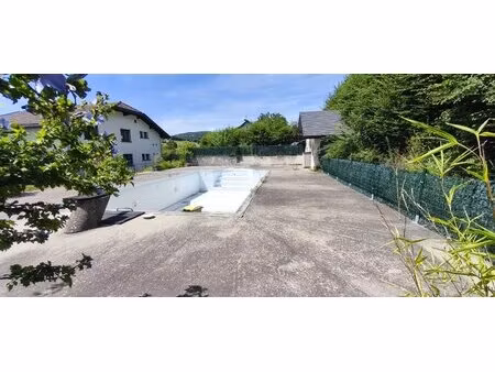 terrain constructible de 998 m² avec piscine à fillière