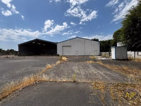 en vente local commercial 570 m² – 337 000 € |la remaudière