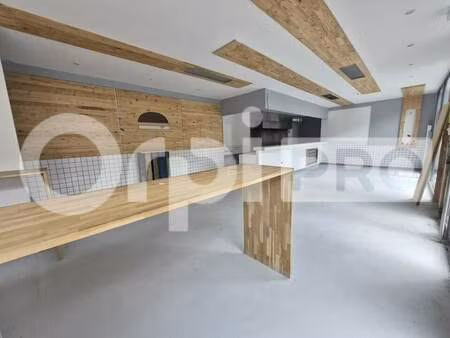location commerce reims 51100 122m²