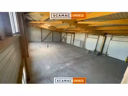location entrepôt 150m²