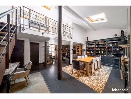 loft/atelier/surface 5 pièces 116 m²