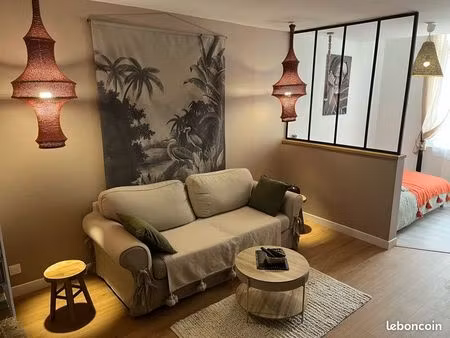 à louer – superbe studio meublé à 400 m de la gare d’amiens – disponible