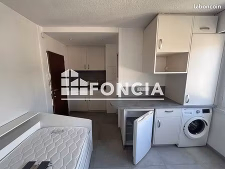 appartement 1 pièce 14 m²