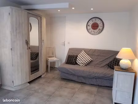 studio meublé dans une villa