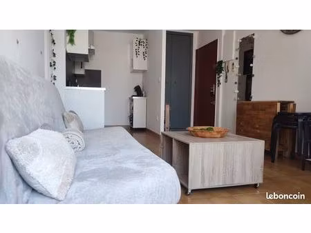 t2 meublé 32 m². climatisation . quartier montaury . longue durée