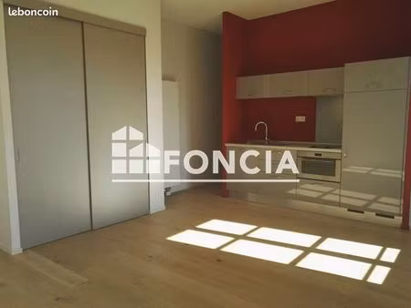 studio 1 pièce 34 m²