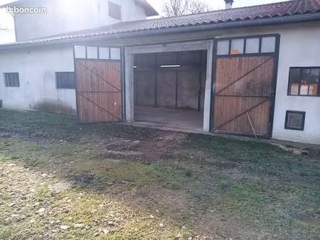loue garage à 20minutes de vienne