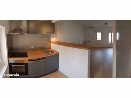 maison de ville 50 m² – centre de quincy-voisins – 790 /mois