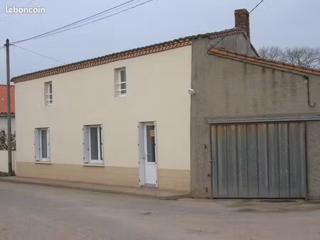 location maison en village