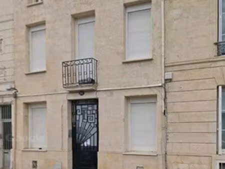 appartement 1 pièce 9 m²