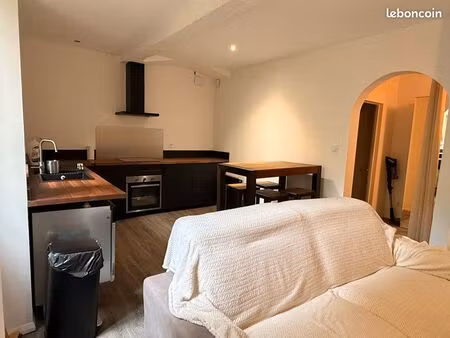 très bel appartement étudiant meublé cv carca