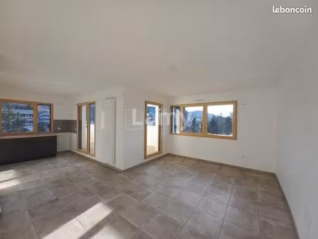 appartement 3 pièces 74 m²