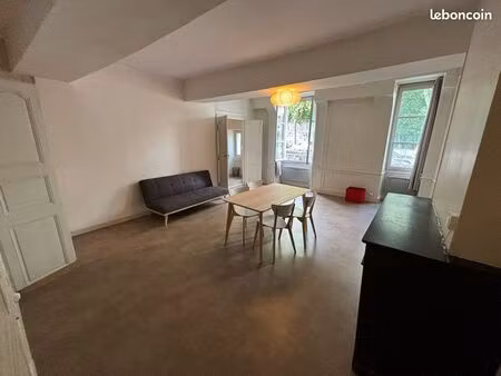 appartement t3  2 chambres hyper centre secteur notre dame