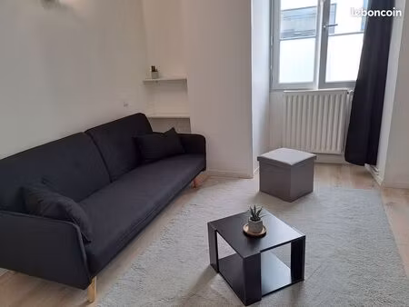 meublé 42m² charges comprises refait à neuf