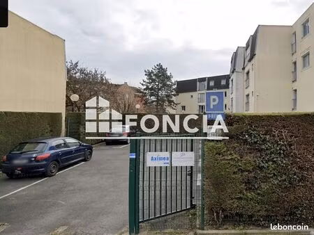 parking 12 m² lille