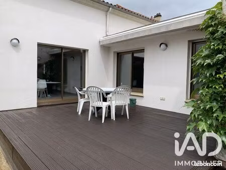 pavillon 6 pièces 163 m²