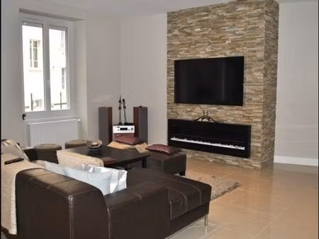 appartement 4 pièces 152 m2