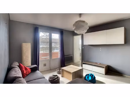toulouse  quartier saint cyprien  t3 meublé de 59 m2