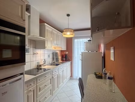 a louer - f3 de 71.63m² avec terrasse  jardin et place de parking - mesnil-esnar