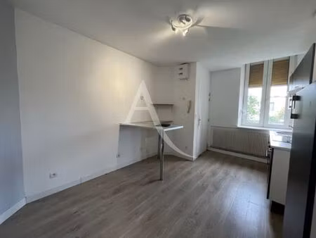 a louer : appartement 2 pièces (d'environ 40.58 m²) à lunéville ref : lgjj54rdccour