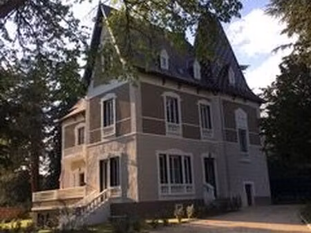 studio meublé neuf de 28m2 + parking