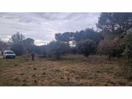 terrain à bâtir de 1140 m² à jouques (13)