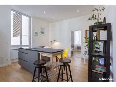 lumineux t2 meublé de 38 m² – pentes de la croix-rousse