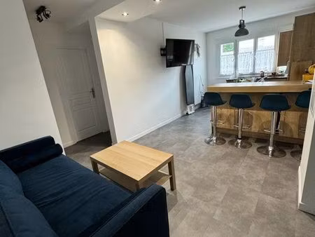 1 pièce 80 m2