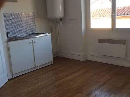 t2 20m2 carré de soie idéal étudiant