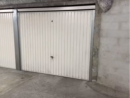 garage sécurisé à vendre – la mulatière (15 m²)