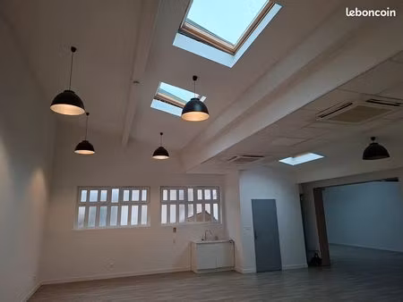 local 205 m² climatisé refait à neuf