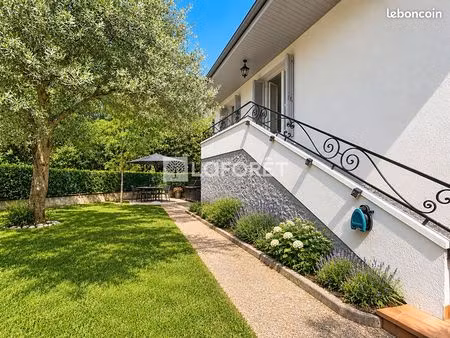 maison 4 pièces 77 m²