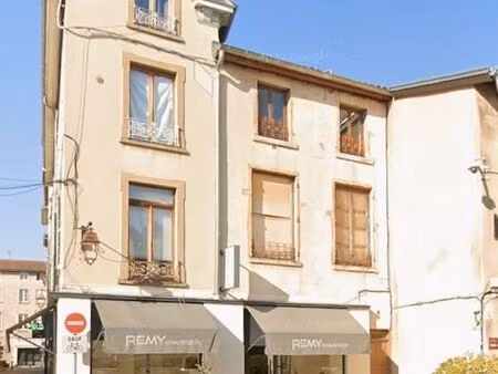 appartement 2 pièces 64 m²