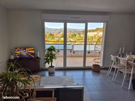 t2 villa athena