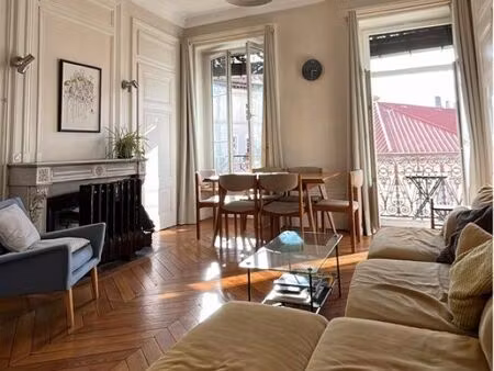 t3 de charme lumineux avec balcon