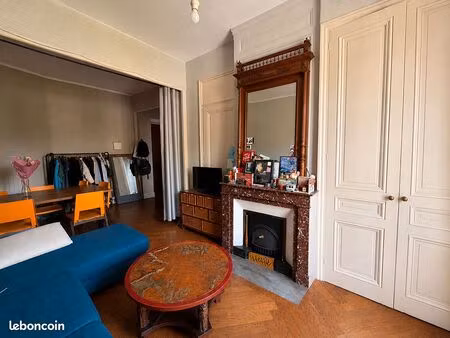 appartement 2 pièces 60 m²