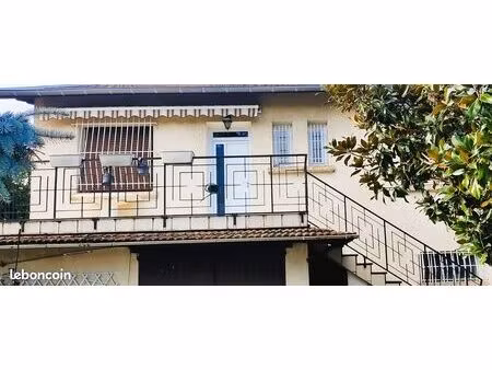 maison avec 2 logements au calme