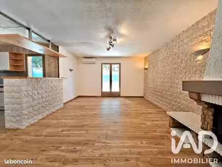villa 4 pièces 82 m²