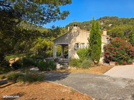 villa 4 pièces 85 m²
