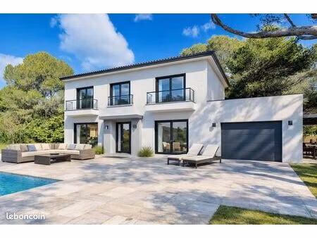 maison 4 pièces 160 m²