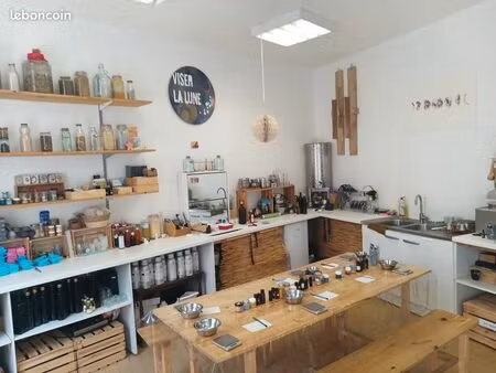location local commercial – marseille 5e – disponible tout le mois d'août  et plus