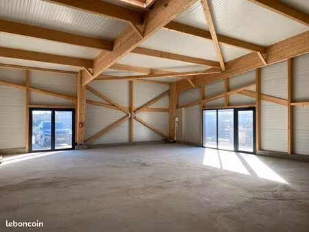 location local commercial ou tertiaire