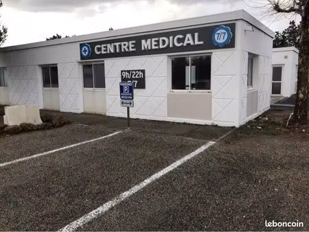 location bureau centre médical 7/7
