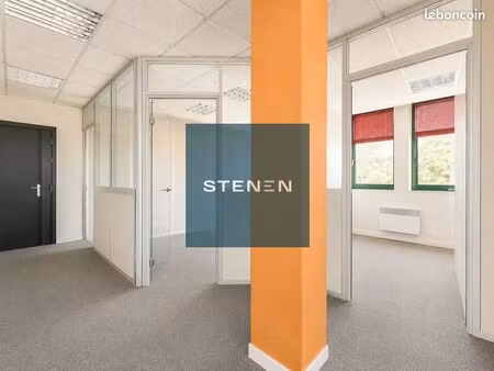 bureaux 105 m²