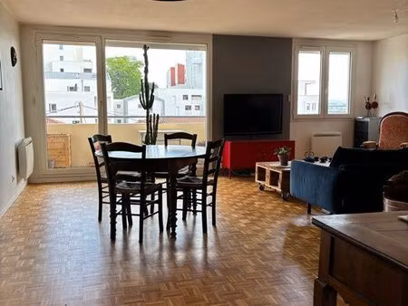appartement t4