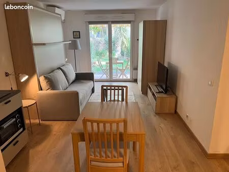 studio refait à neuf de 27 m² avec terrasse et jardin de 40 m²