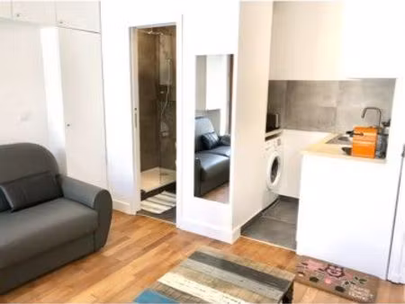 studio meublé – paris 7eme - rue de grenelle