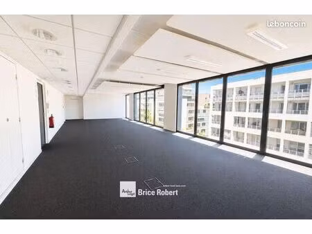 bureaux 100 m²